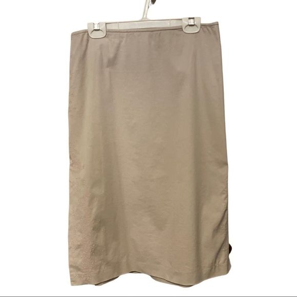 DKNY Embroidered Skirt - Picture 4 of 8